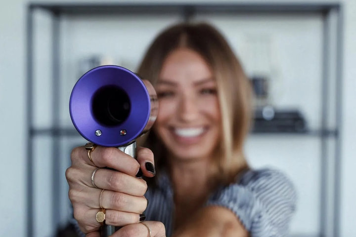 Любимый фен Dyson перестал работать: от паники до починки